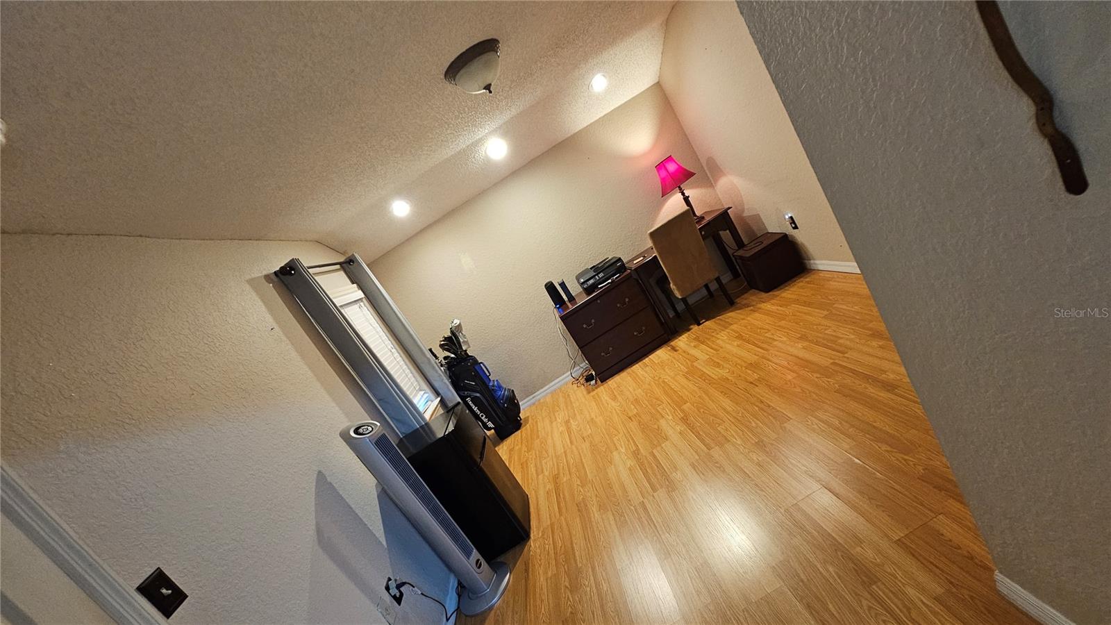 COUNTRY TRAILS - Residential