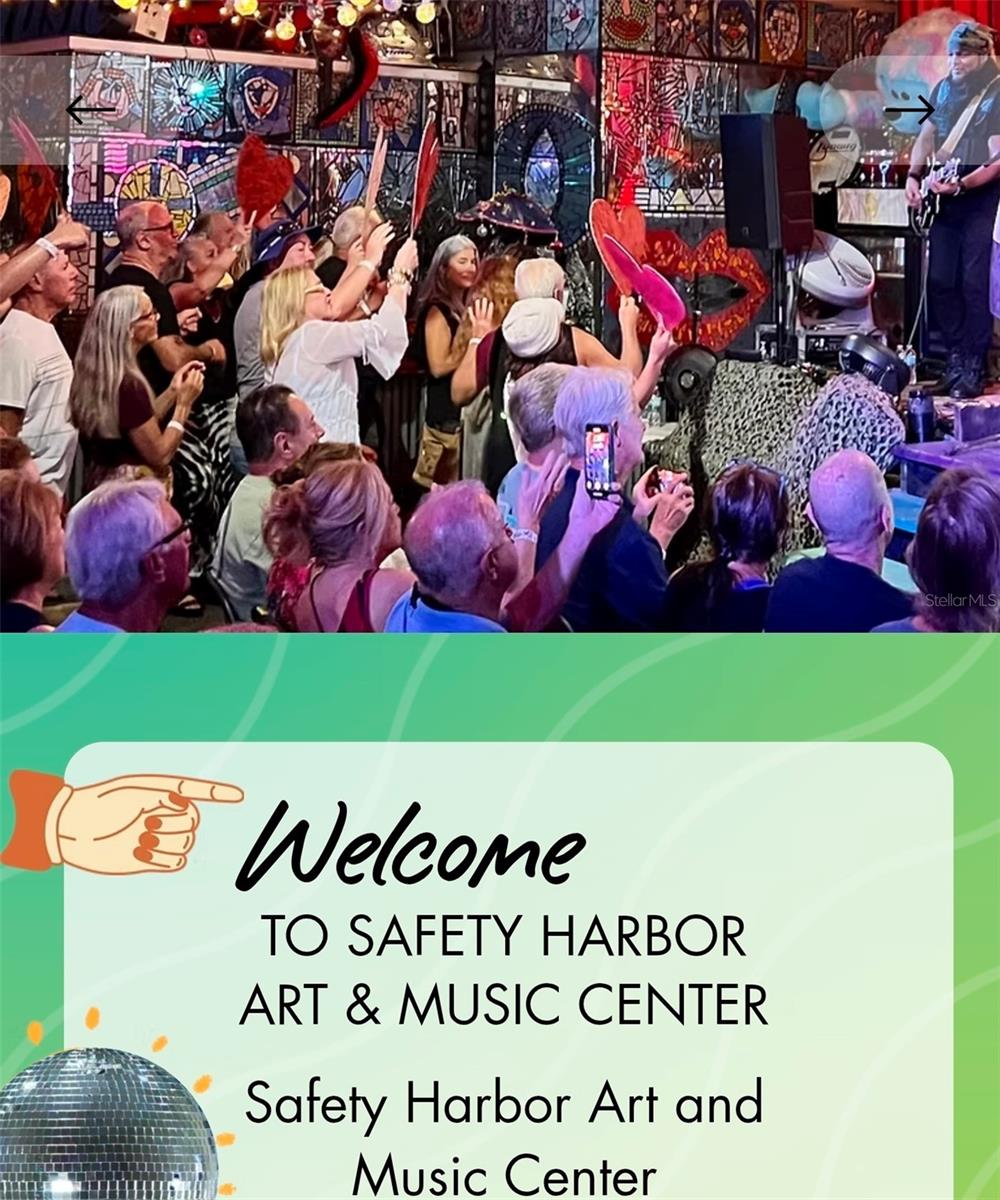 COUNTRY TRAILS - Residential