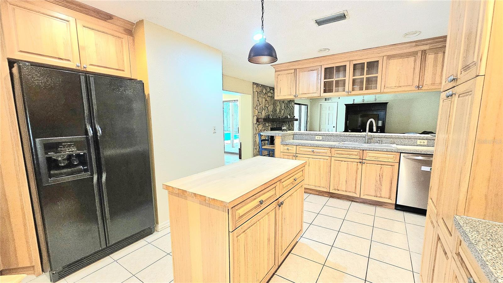 COUNTRY TRAILS - Residential