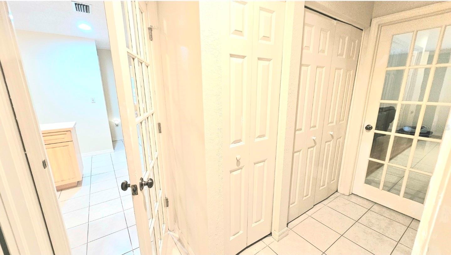 COUNTRY TRAILS - Residential