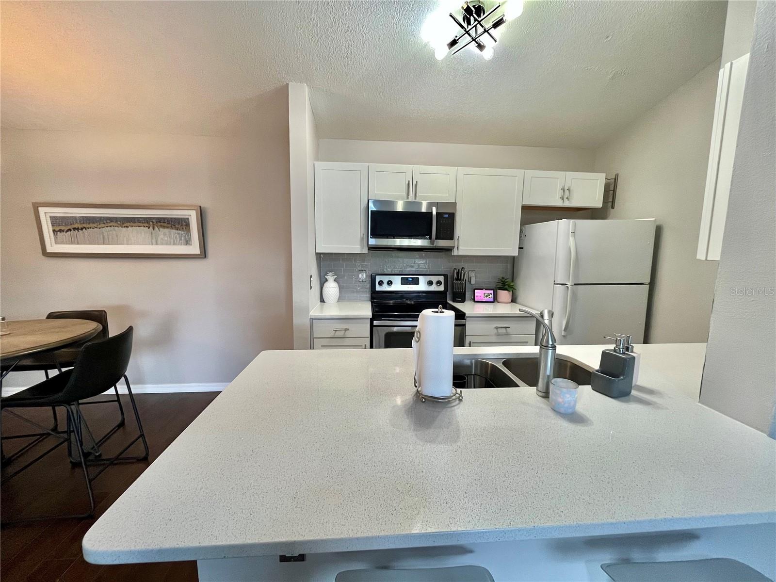 HUNTER'S GLEN CONDO - Residential