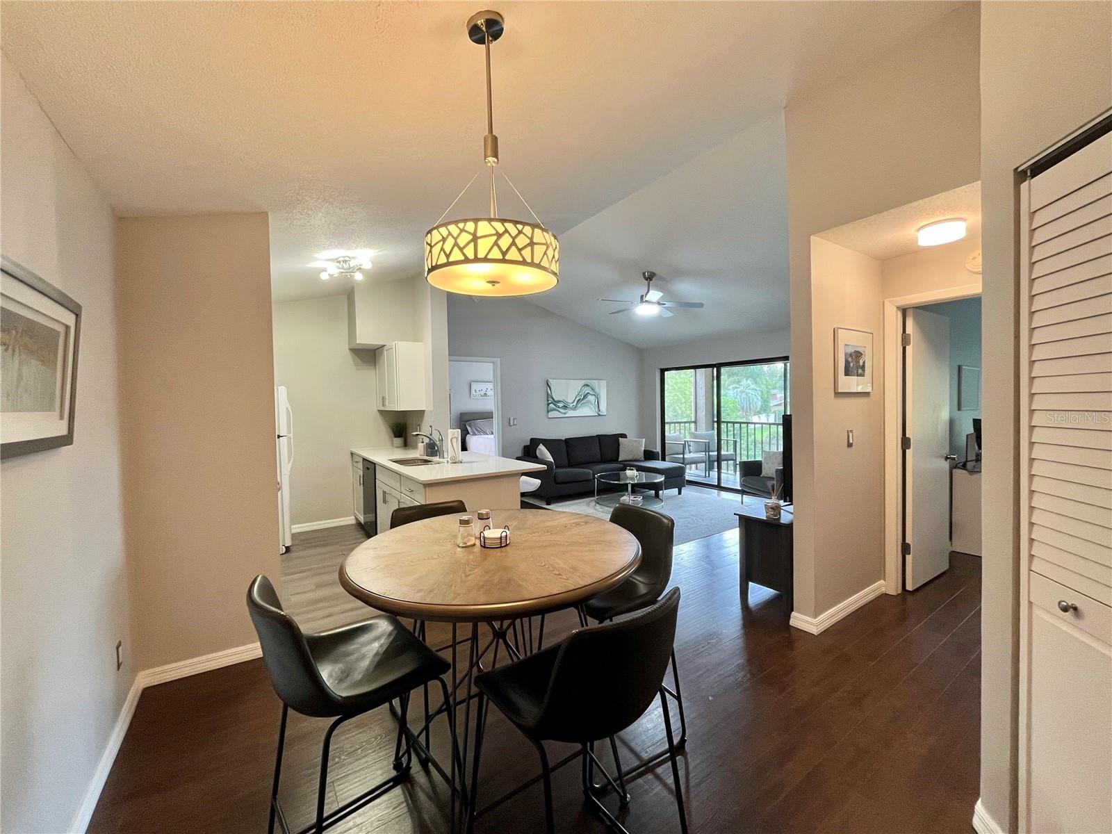 HUNTER'S GLEN CONDO - Residential