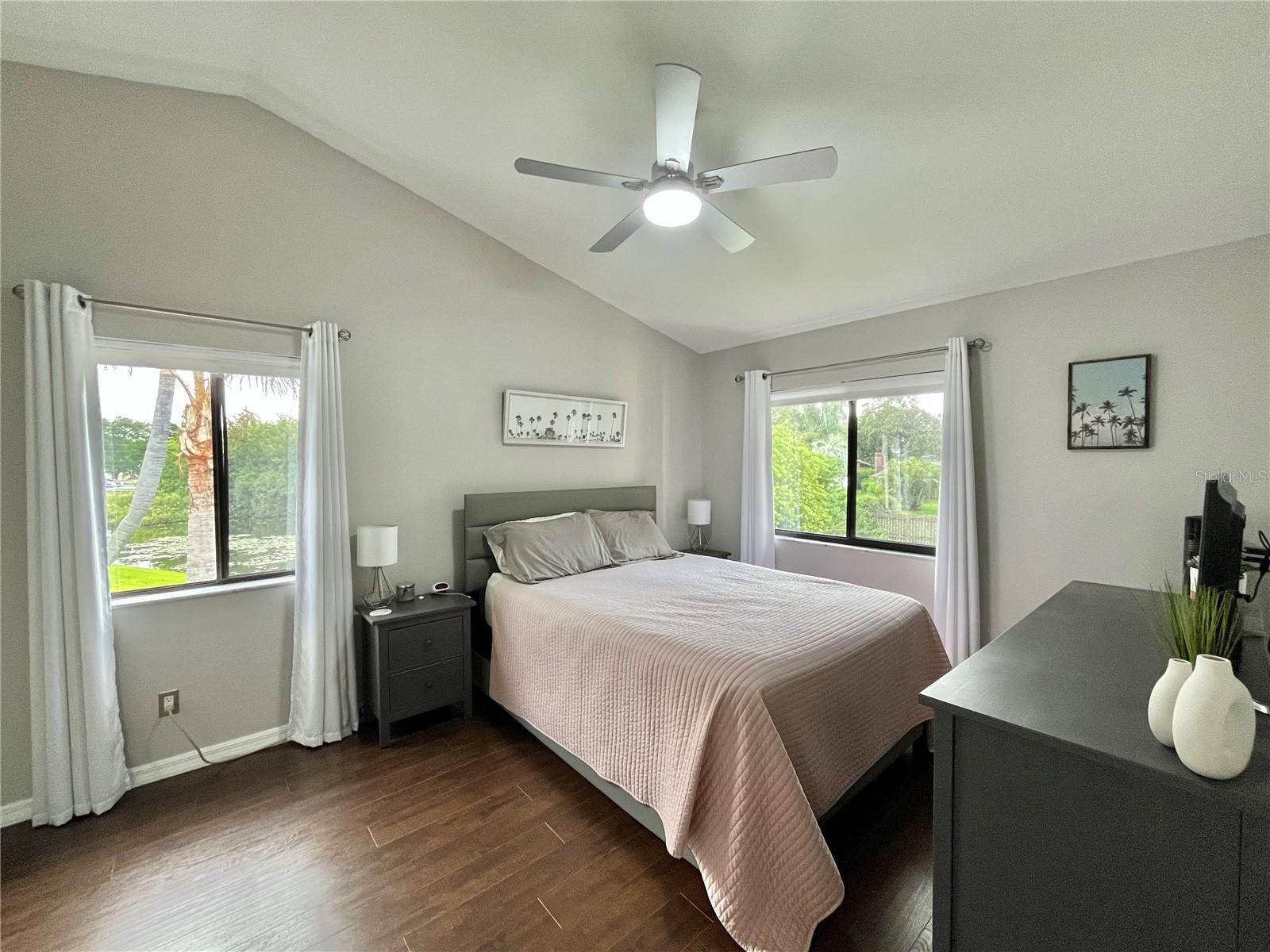 HUNTER'S GLEN CONDO - Residential