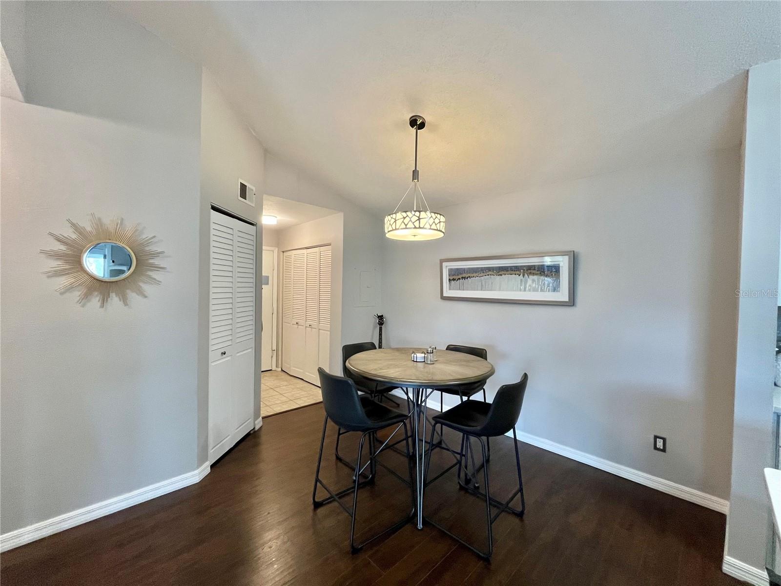 HUNTER'S GLEN CONDO - Residential