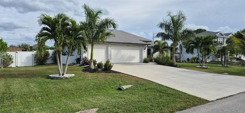Photo of 4409 SW 15th Place, Cape Coral, FL 33914 (MLS # O6367583)