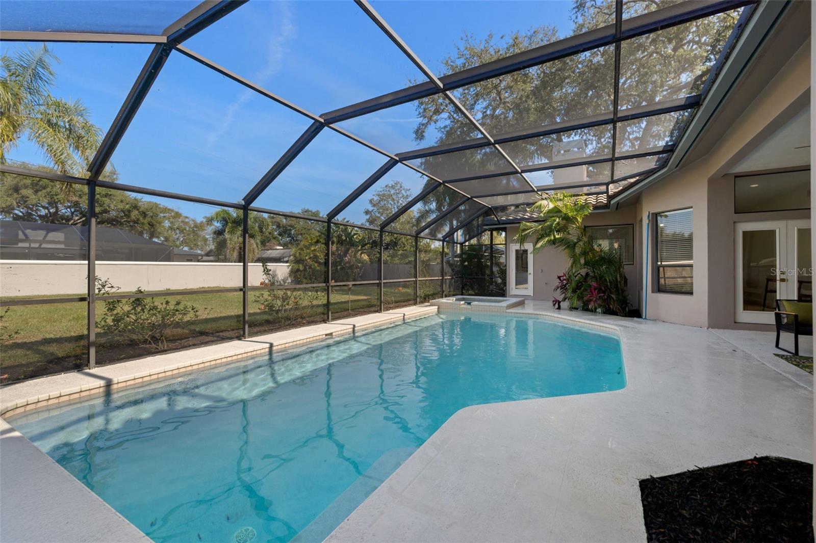 WEATHERSTONE - Residential