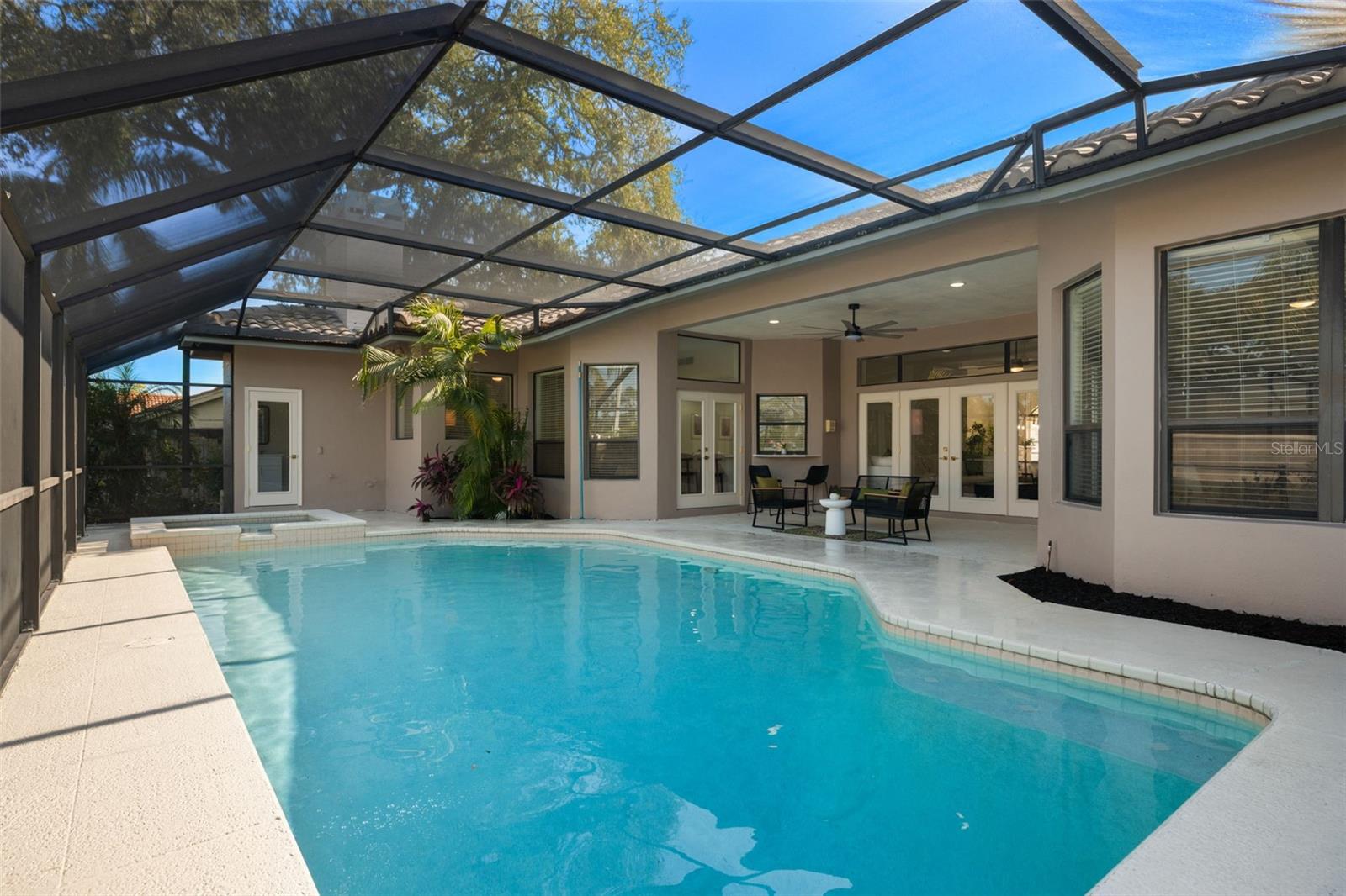 WEATHERSTONE - Residential