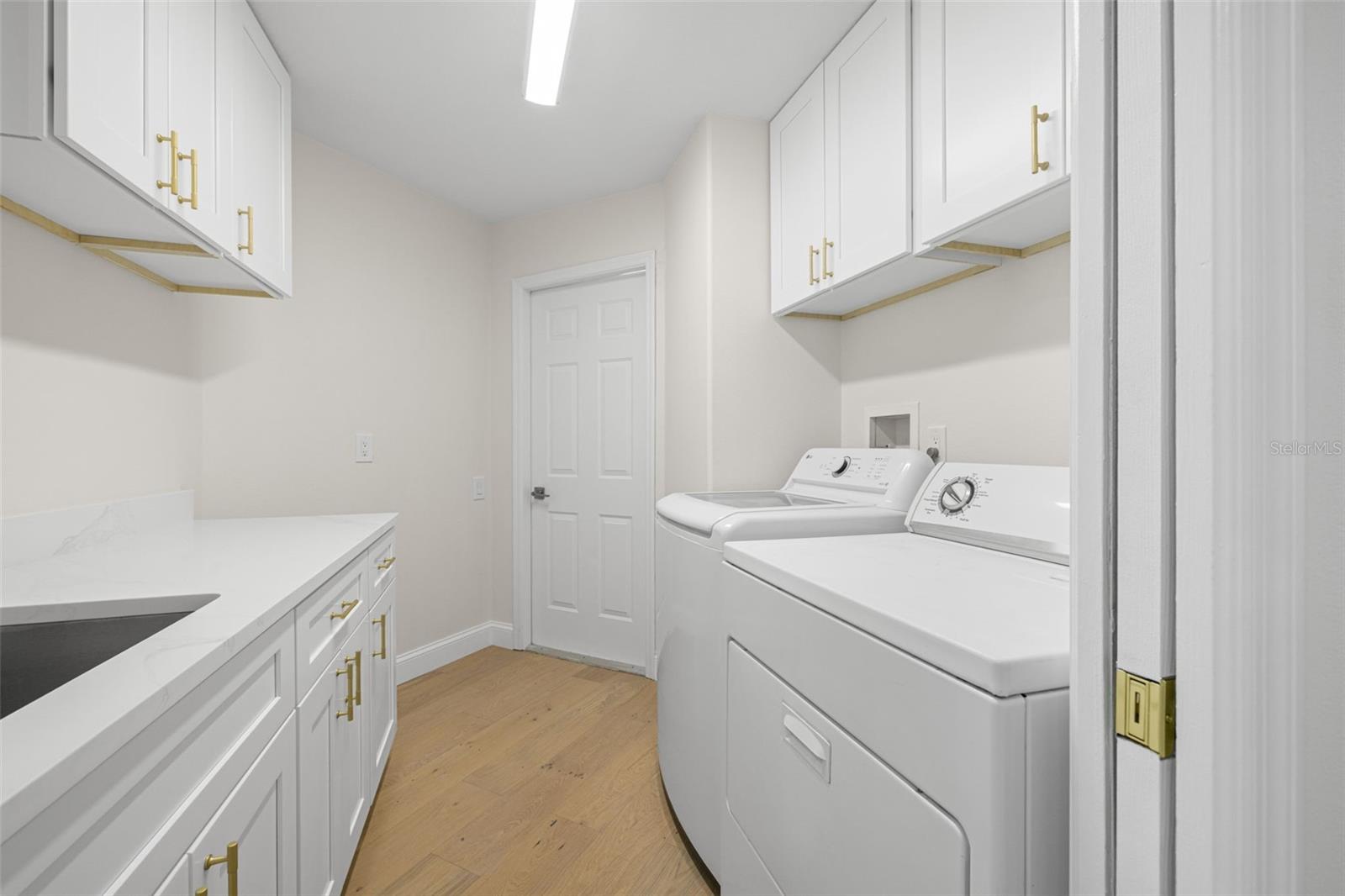 WEATHERSTONE - Residential