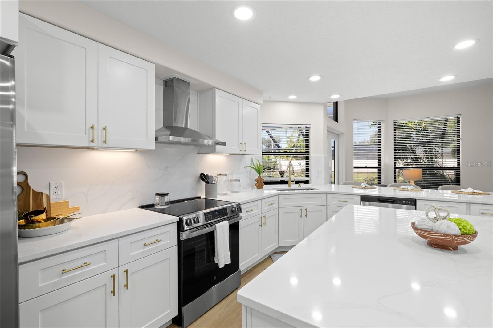 WEATHERSTONE - Residential