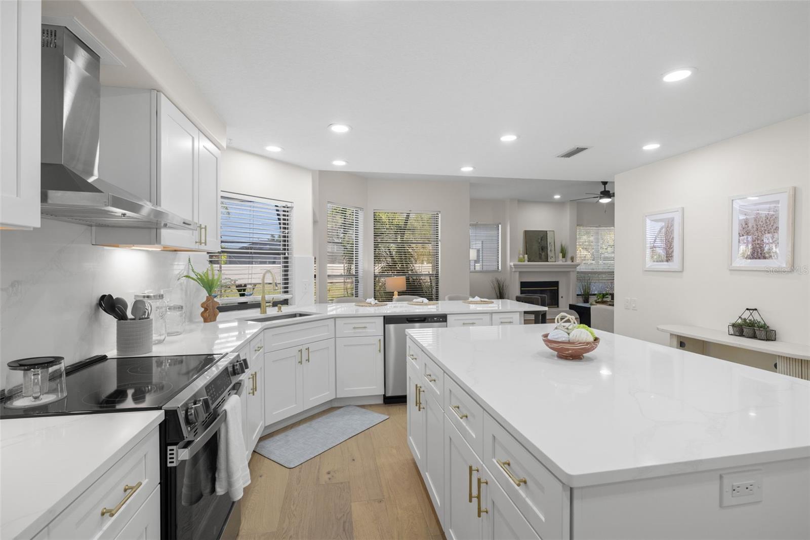 WEATHERSTONE - Residential