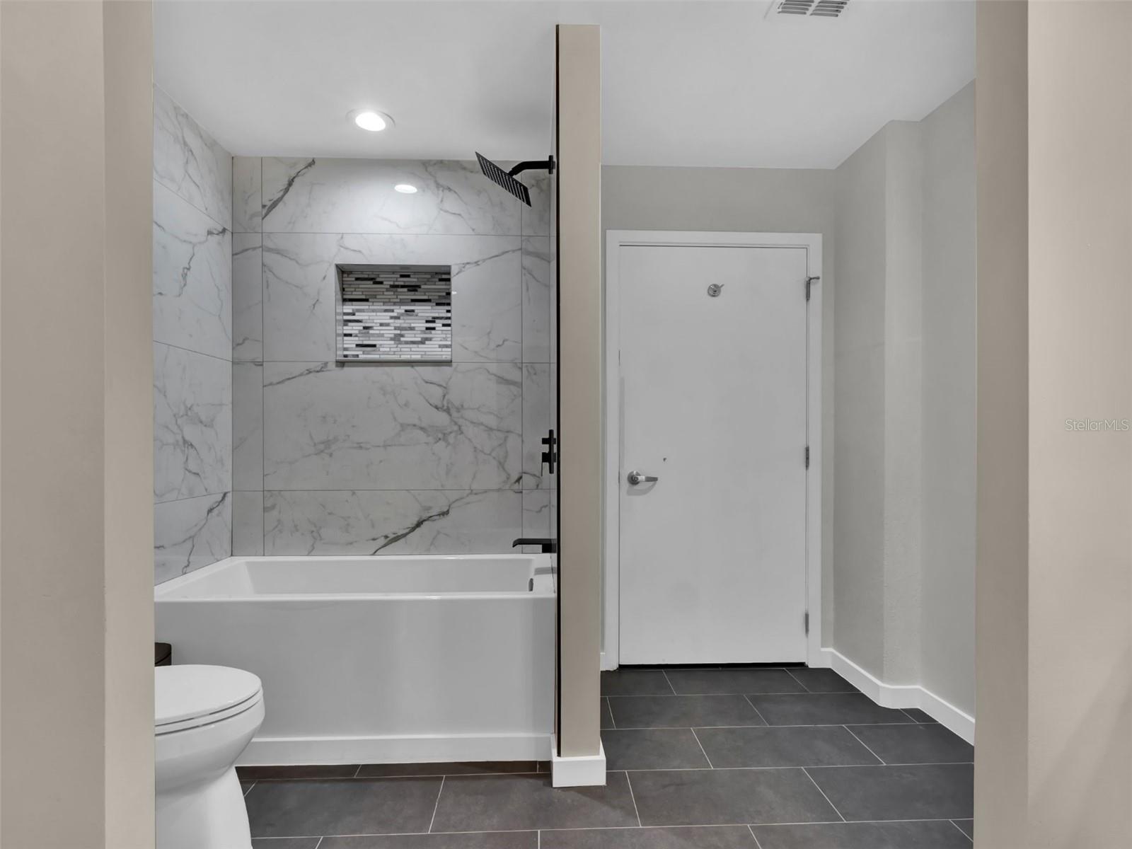 JACKSON - Residential Lease