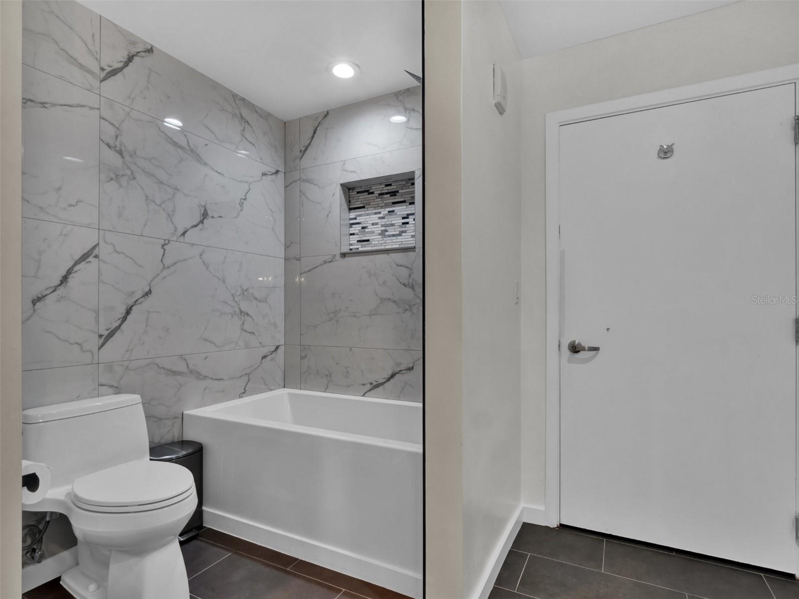 JACKSON - Residential Lease