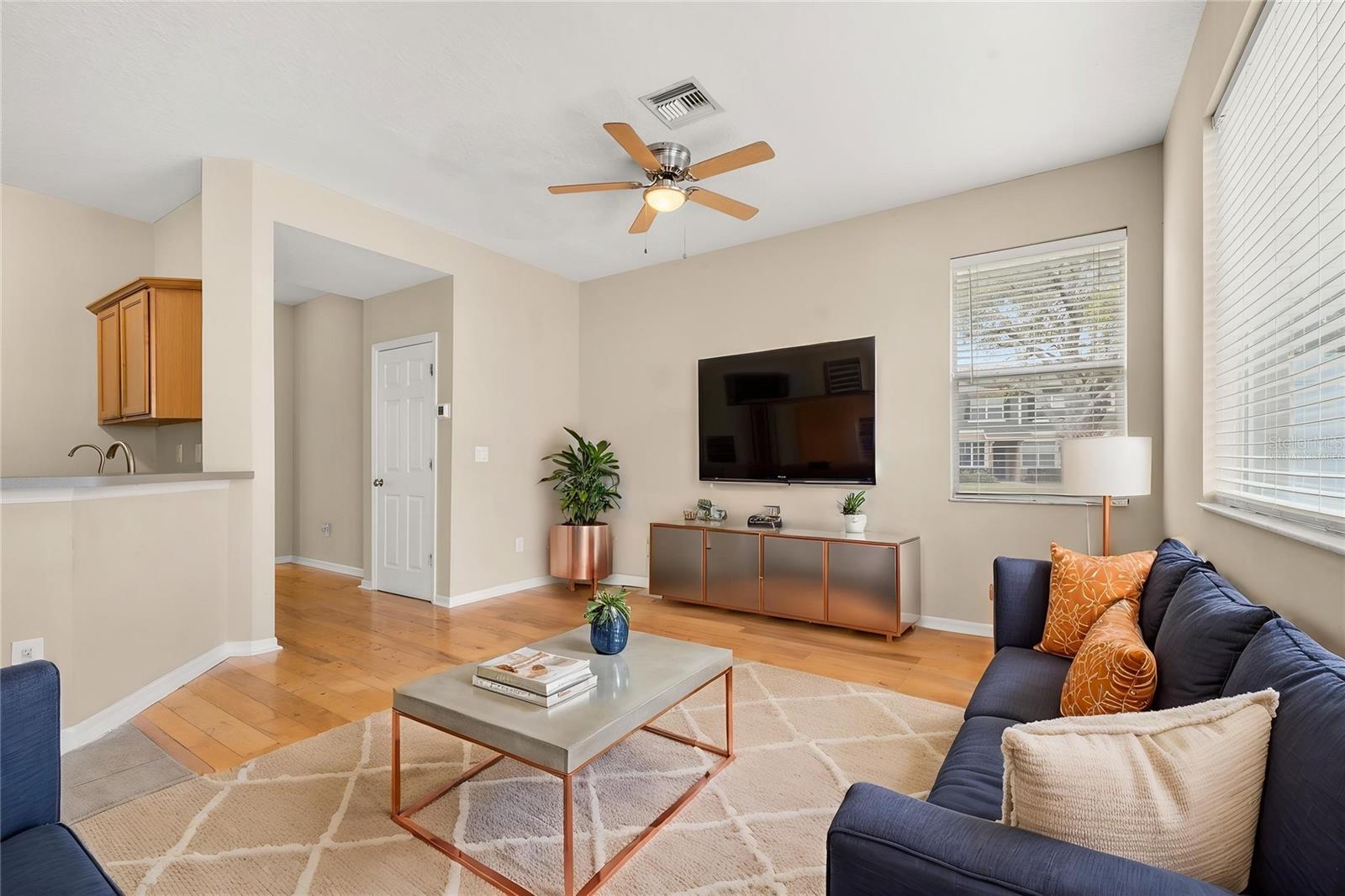 LAKES/WINDERMERE-LK REAMS TWNH - Residential