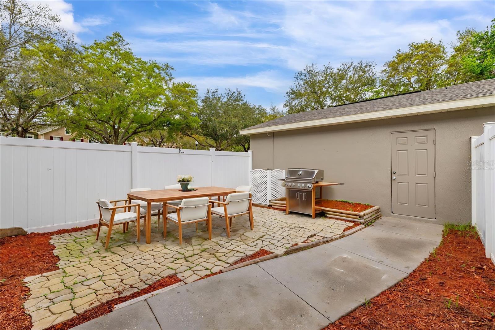 LAKES/WINDERMERE-LK REAMS TWNH - Residential