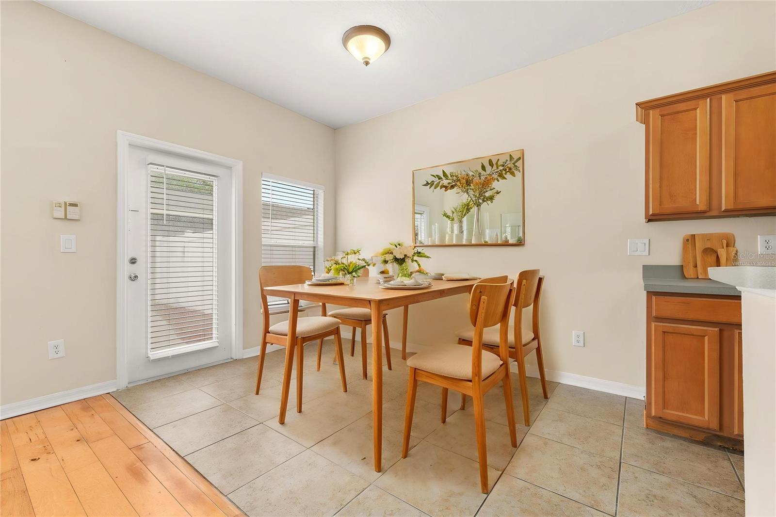 LAKES/WINDERMERE-LK REAMS TWNH - Residential