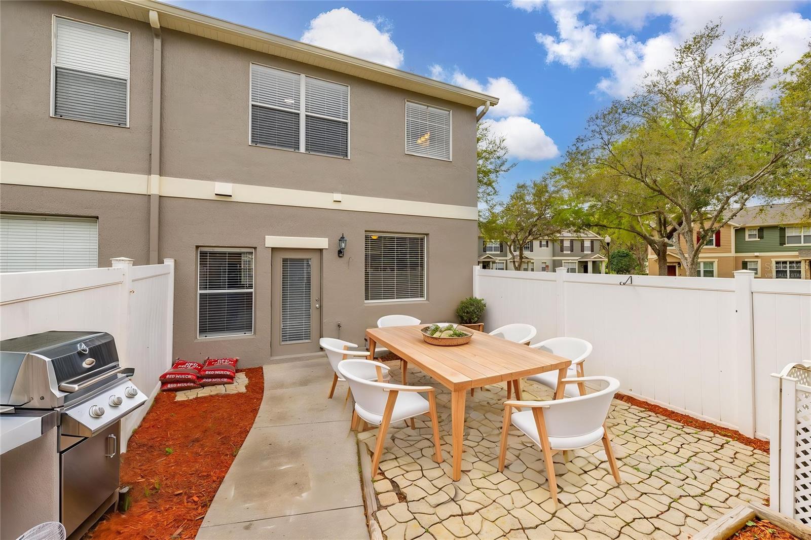 LAKES/WINDERMERE-LK REAMS TWNH - Residential