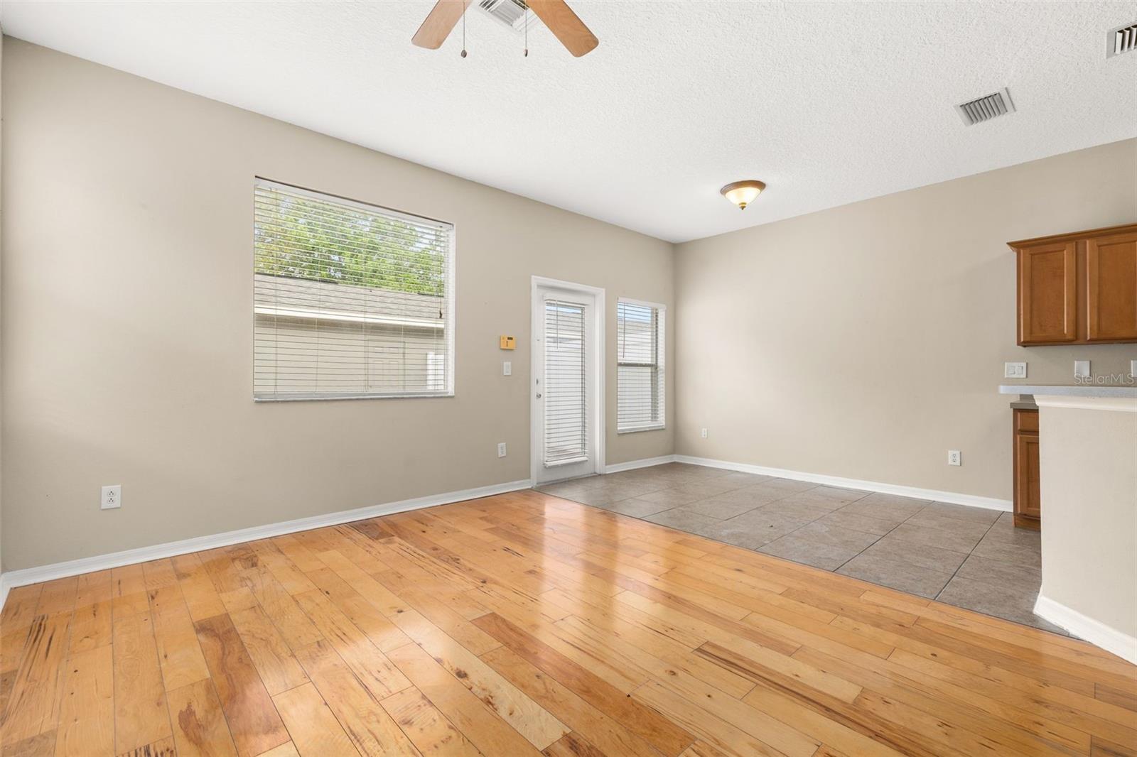 LAKES/WINDERMERE-LK REAMS TWNH - Residential