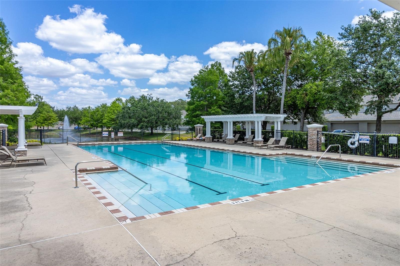 LAKES/WINDERMERE-LK REAMS TWNH - Residential