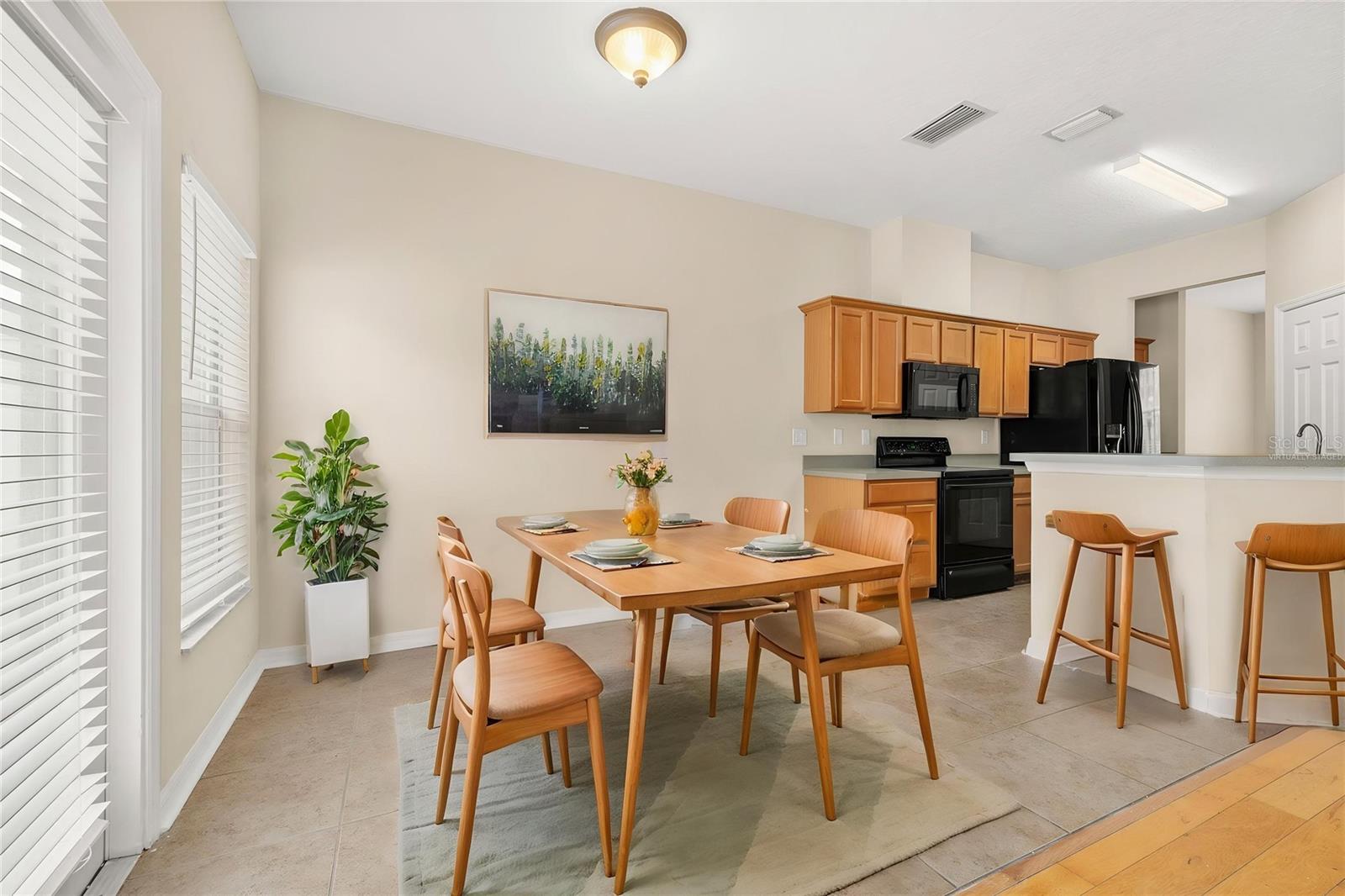 LAKES/WINDERMERE-LK REAMS TWNH - Residential