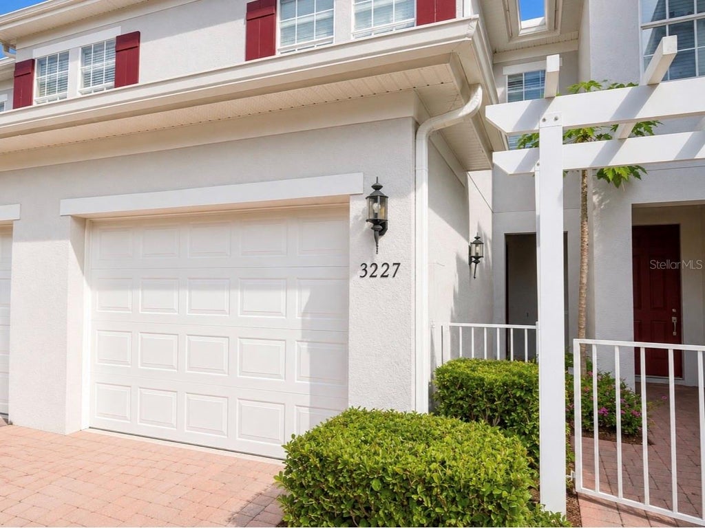 Photo of 3227 Villa Strada Way, Orlando, FL 32835 (MLS # O6438913)