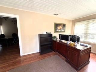 TOWN/BELL - Commercial Sale