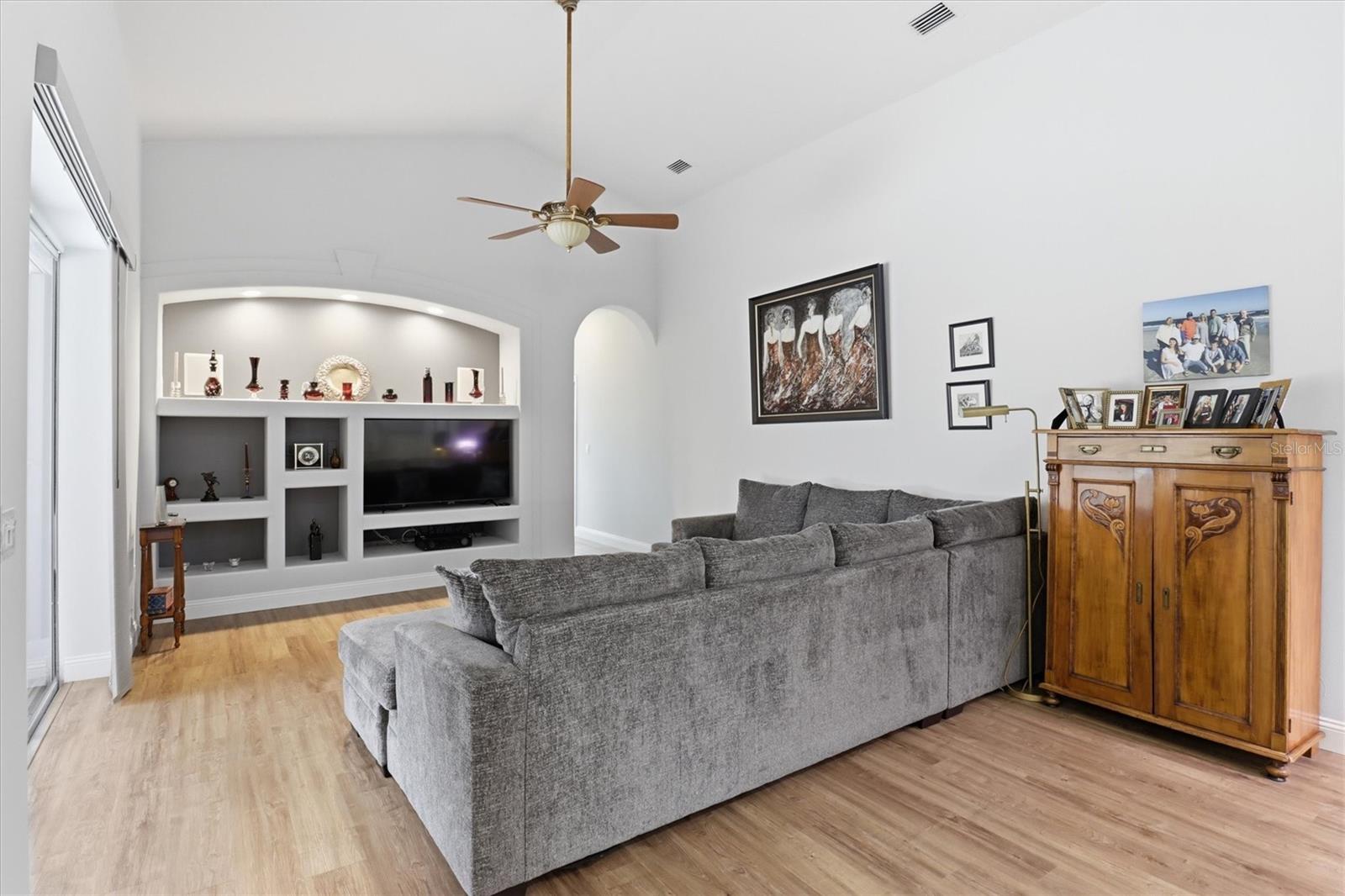 BRIDGEWATER PH 02 - Residential