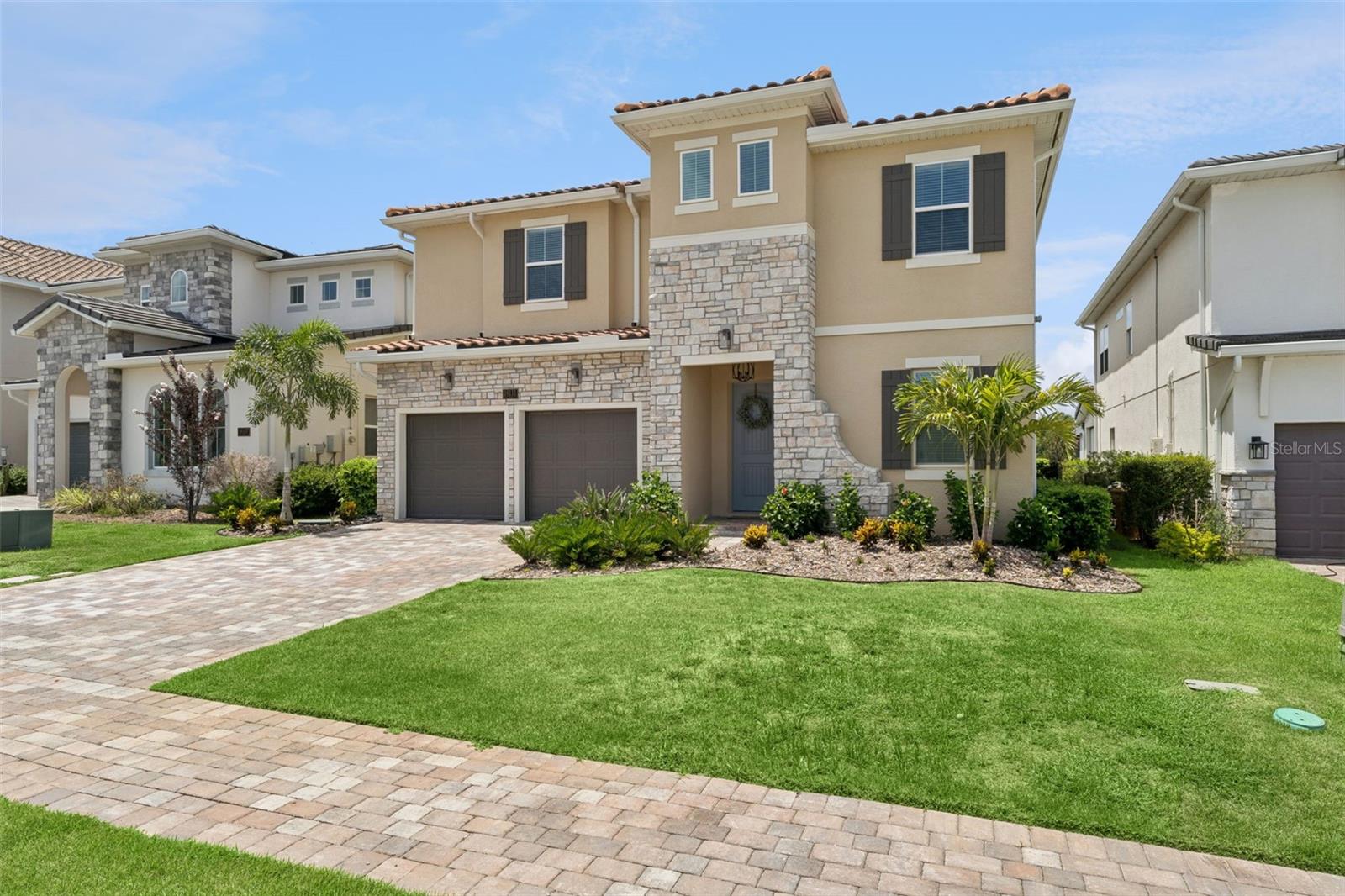 16111 VOLTERRA POINT