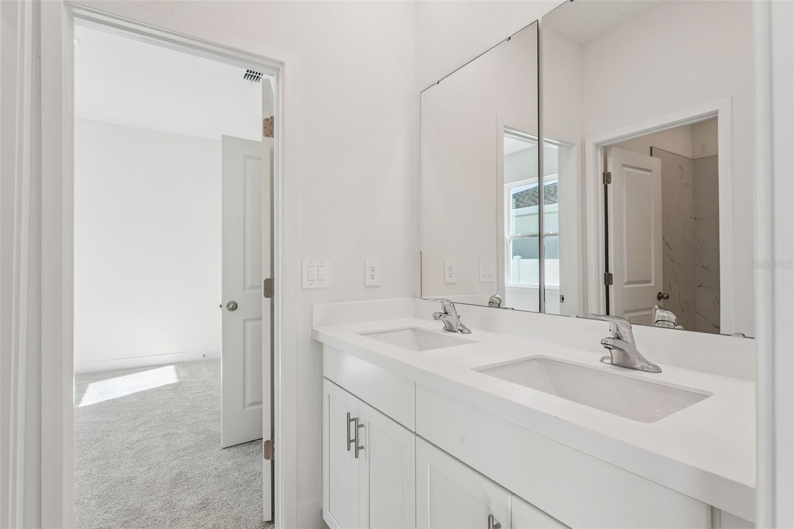 EDEN CREST - Residential