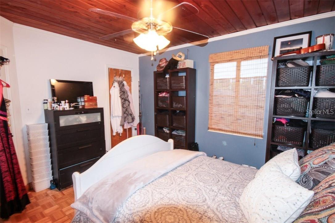 BRUNKS ADD TO CITY OF SARASOTA - Residential Lease