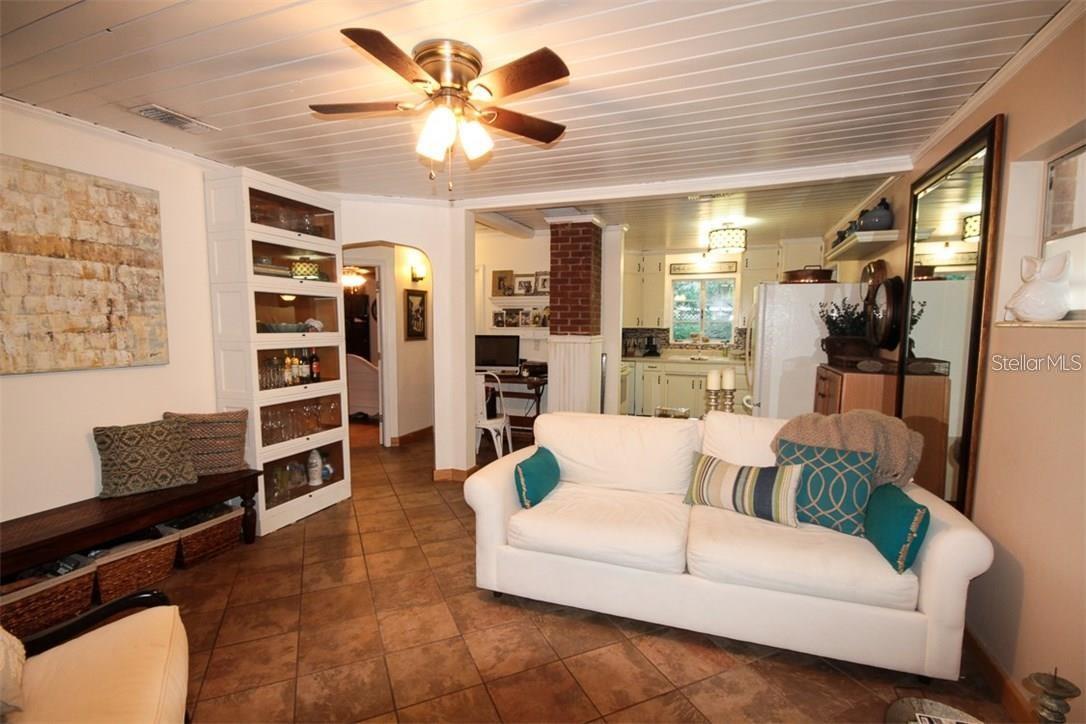 BRUNKS ADD TO CITY OF SARASOTA - Residential Lease