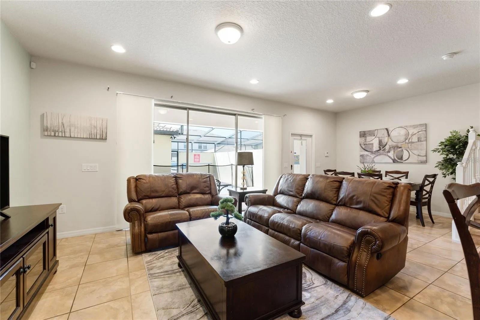 WINDSOR/WESTSIDE PH 1 - Residential