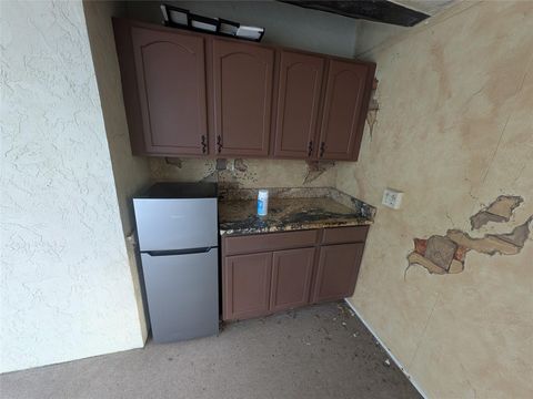 Tiny photo for 1720 SE 56th Court, Ocala, FL 34480 (MLS # OM715842)