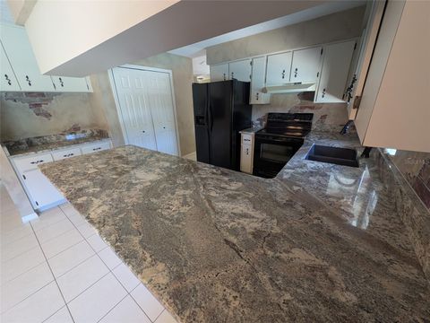 Tiny photo for 1720 SE 56th Court, Ocala, FL 34480 (MLS # OM715842)