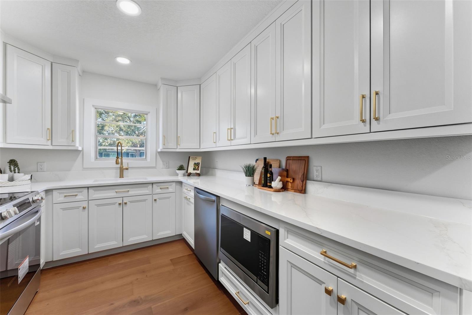 OAKLYN - Residential Lease