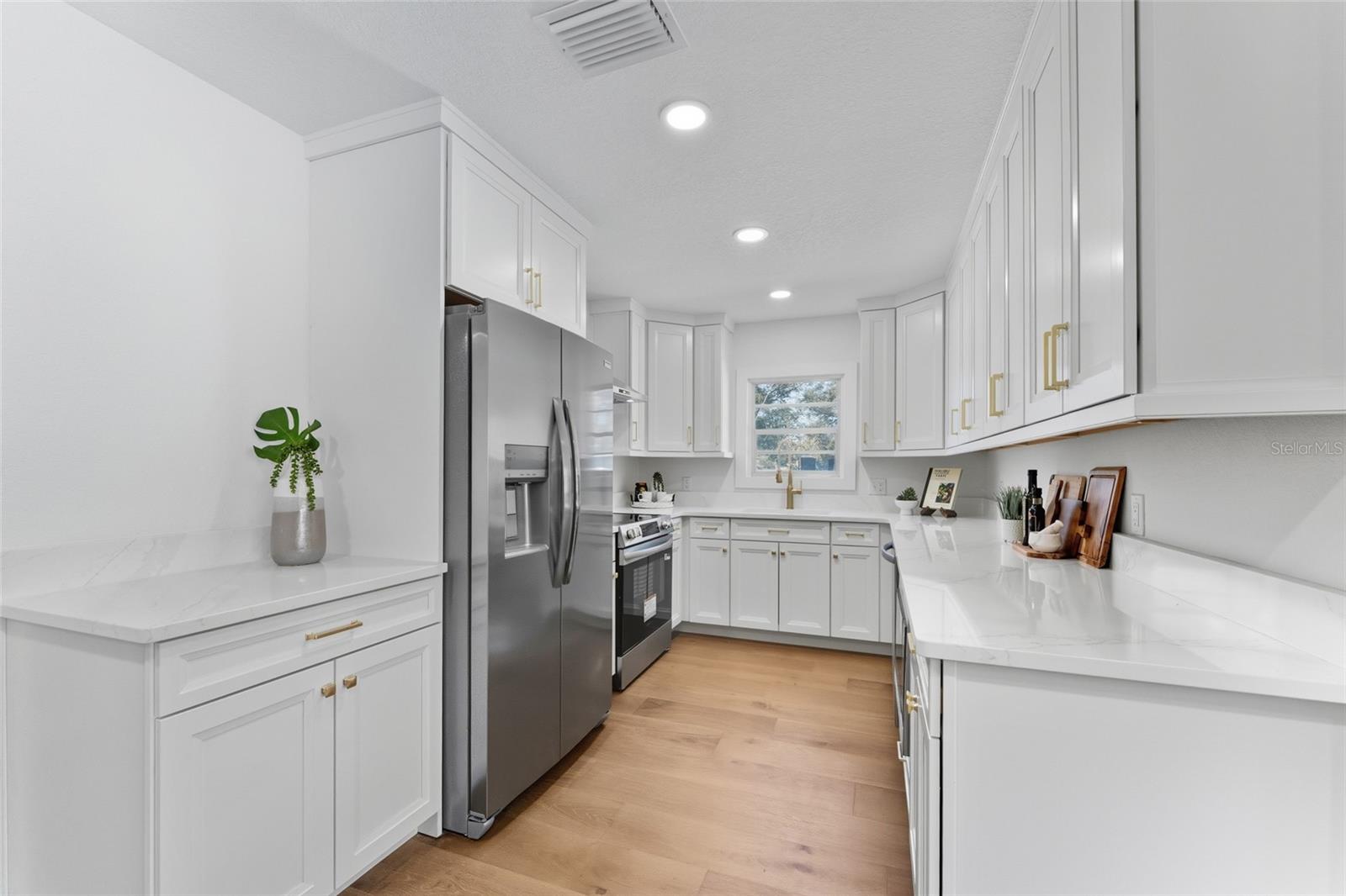 OAKLYN - Residential Lease