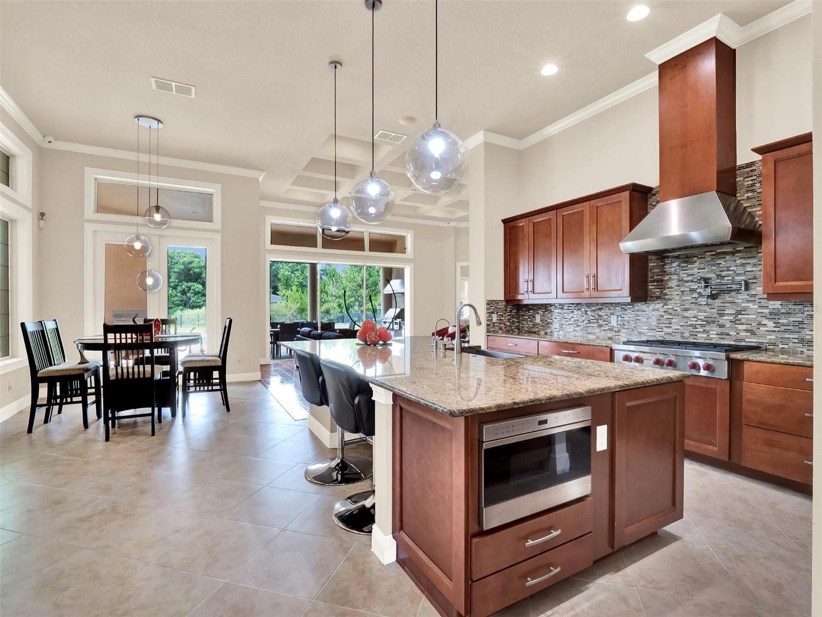 STEEPLE CHASE - Residential