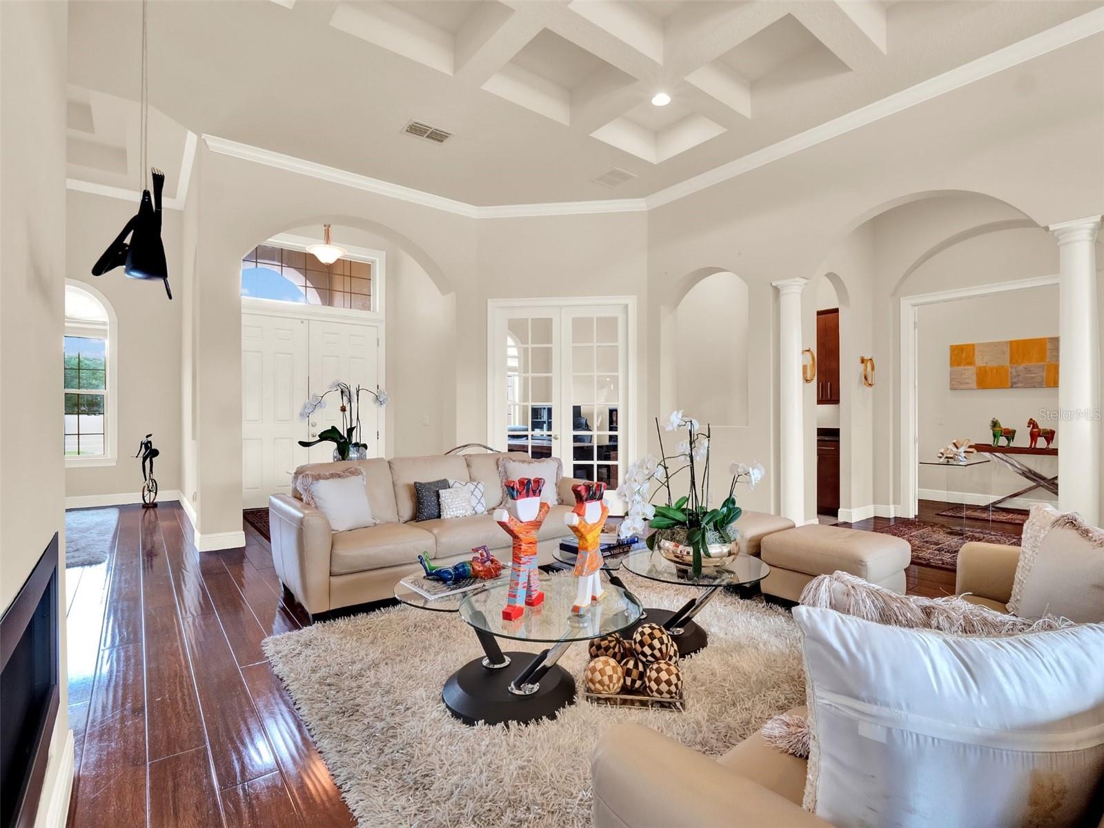 STEEPLE CHASE - Residential