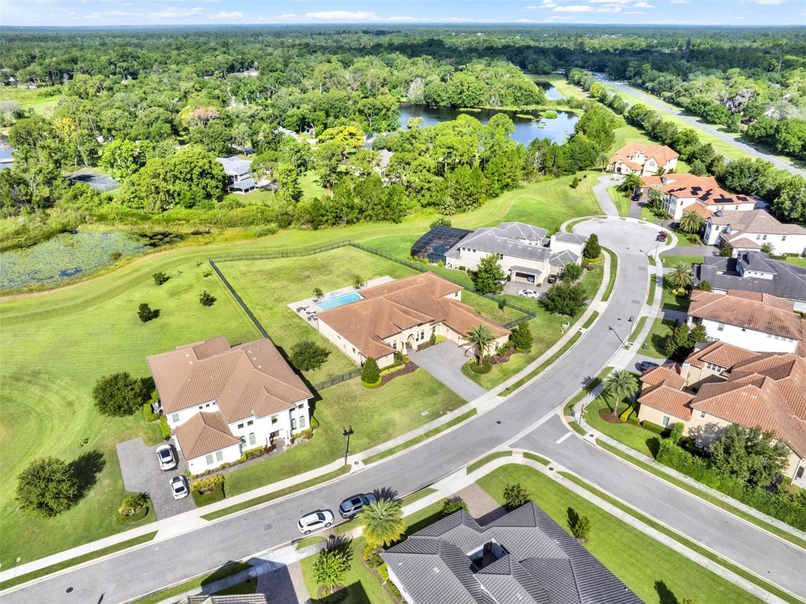 STEEPLE CHASE - Residential