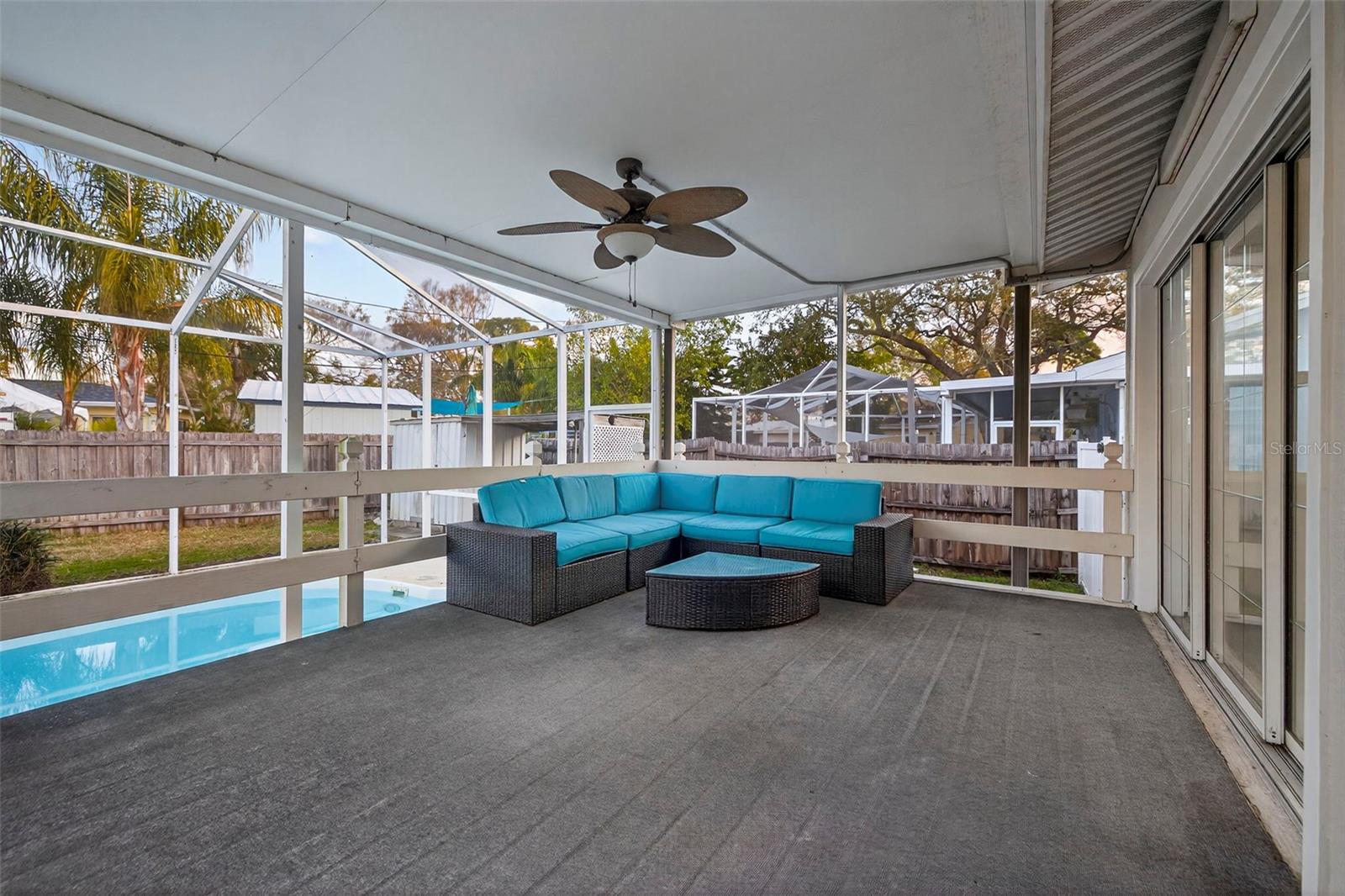 SUN-LIT SHORES - Residential