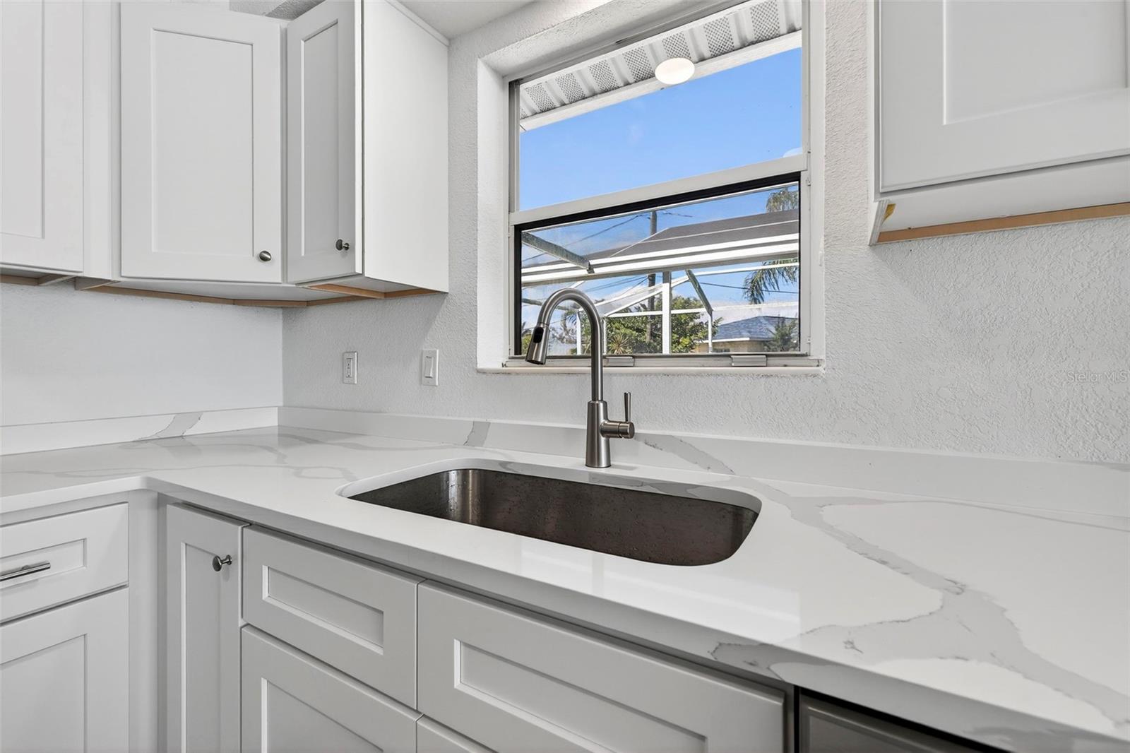 SUN-LIT SHORES - Residential