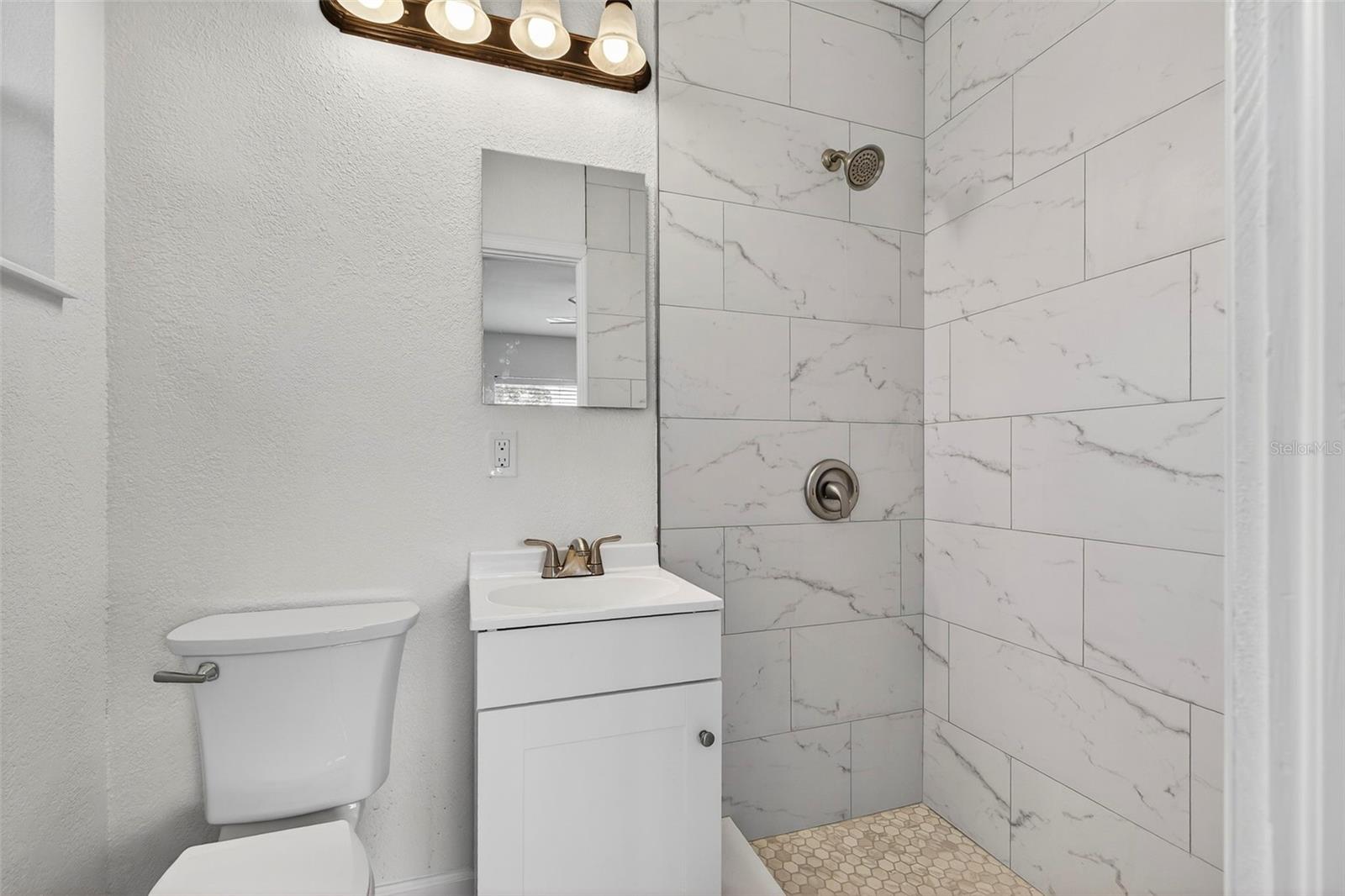 SUN-LIT SHORES - Residential