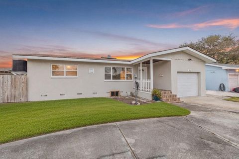 211 89TH AVENUE N ST PETERSBURG FL 33702