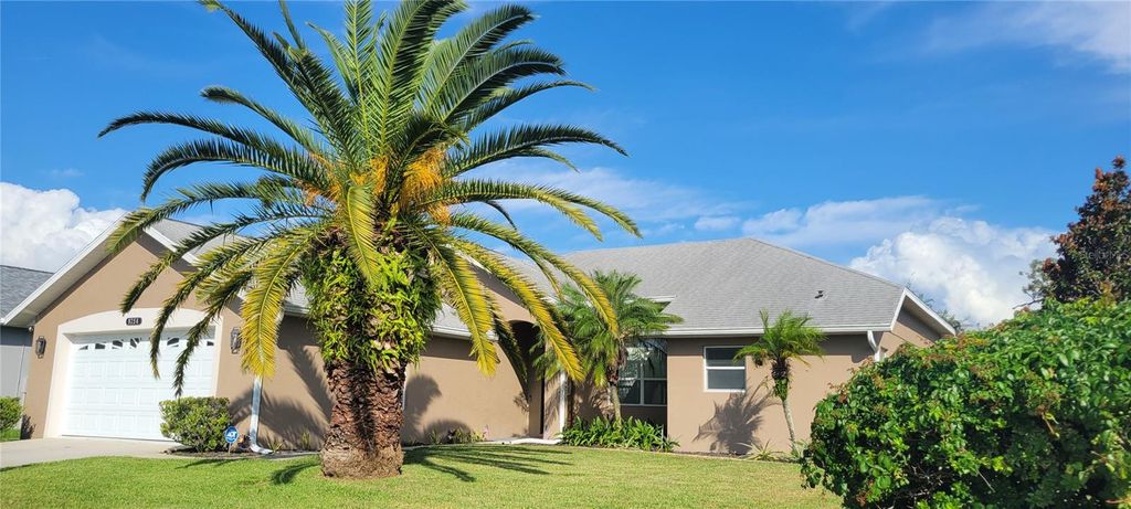 Photo of 9256 Water Hazard Drive, Hudson, FL 34667 (MLS # TB8425185)