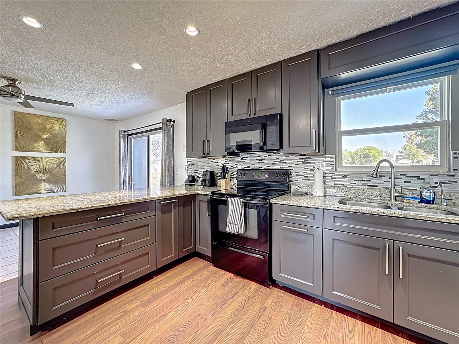 OAK HOLLOW PH 3 - Residential