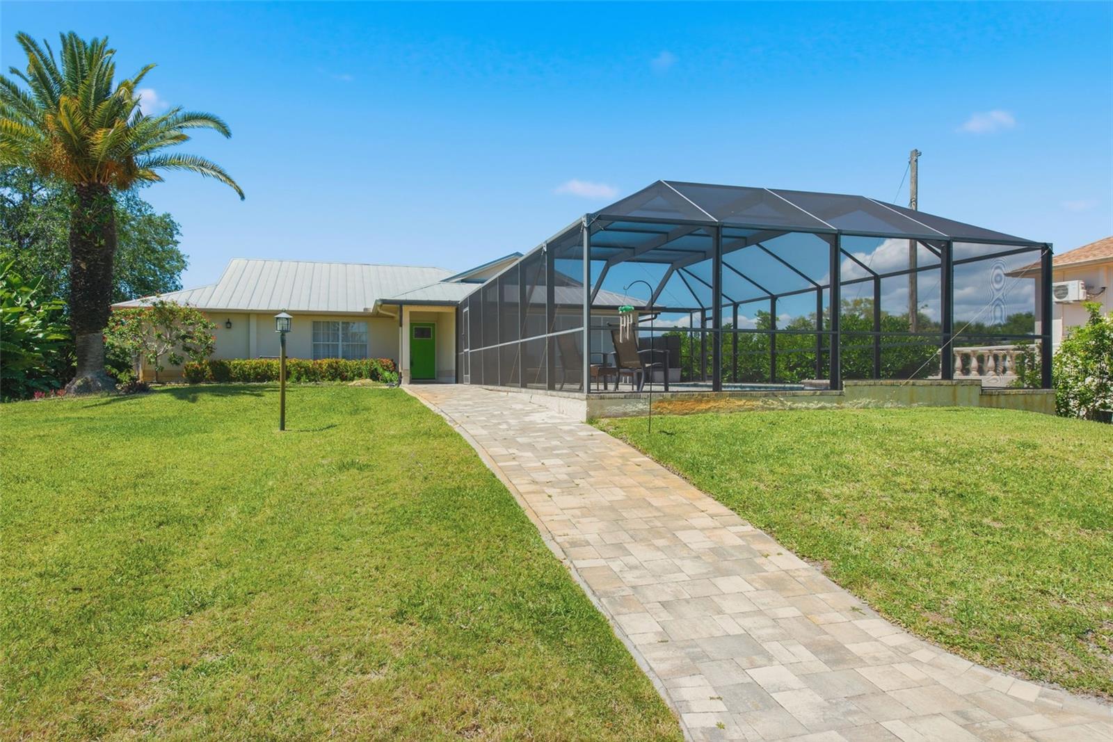 880 LEMON BAY DRIVE