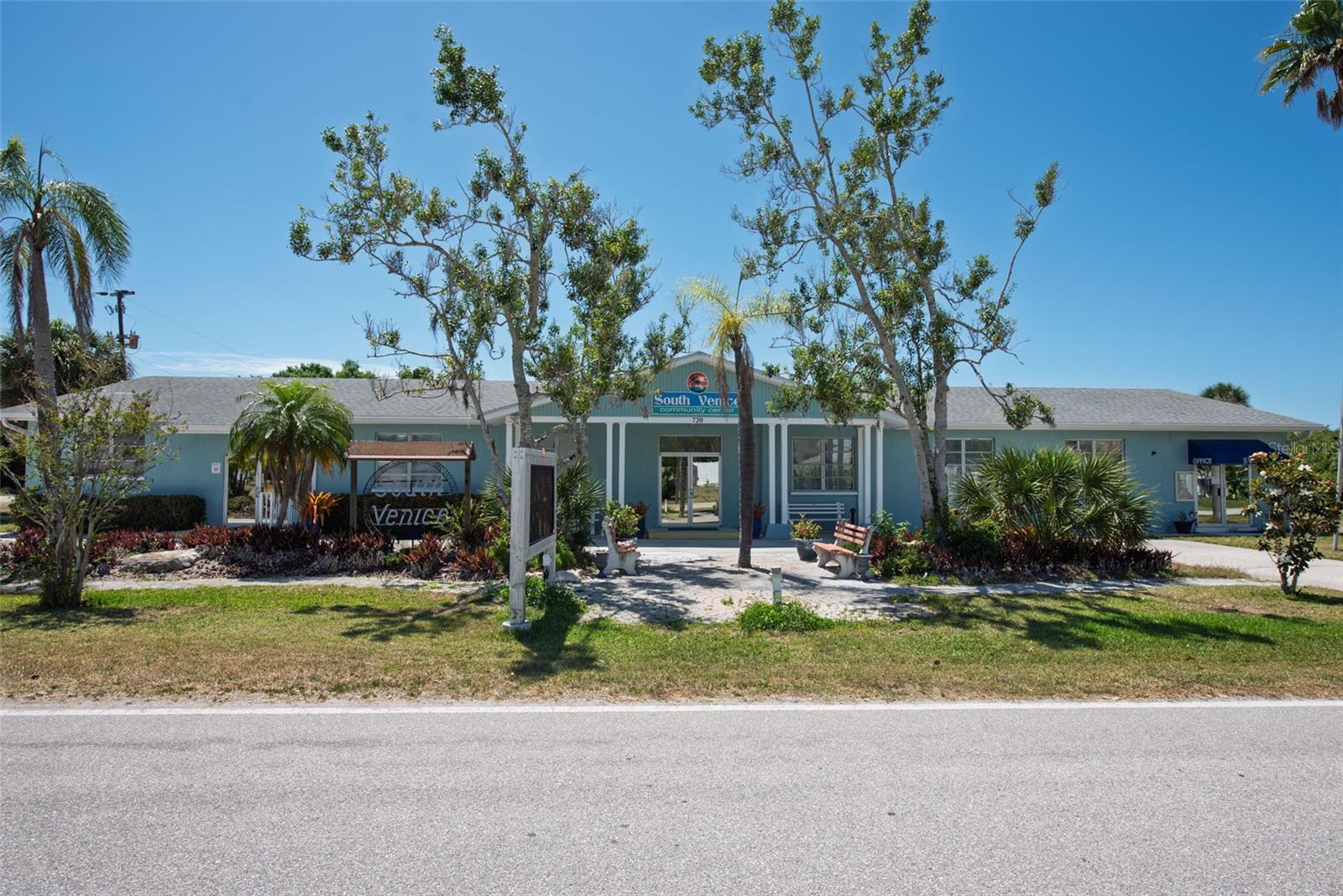 SOUTH VENICE - Residential