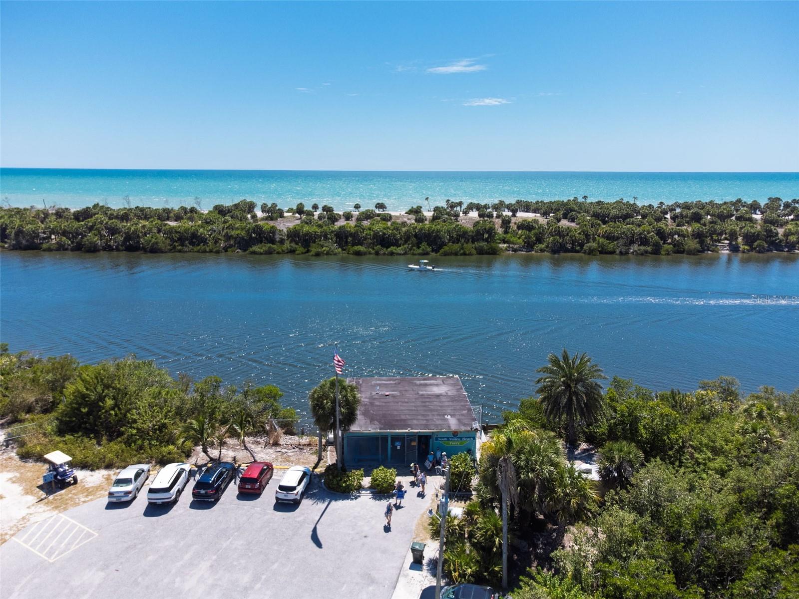 SOUTH VENICE - Residential