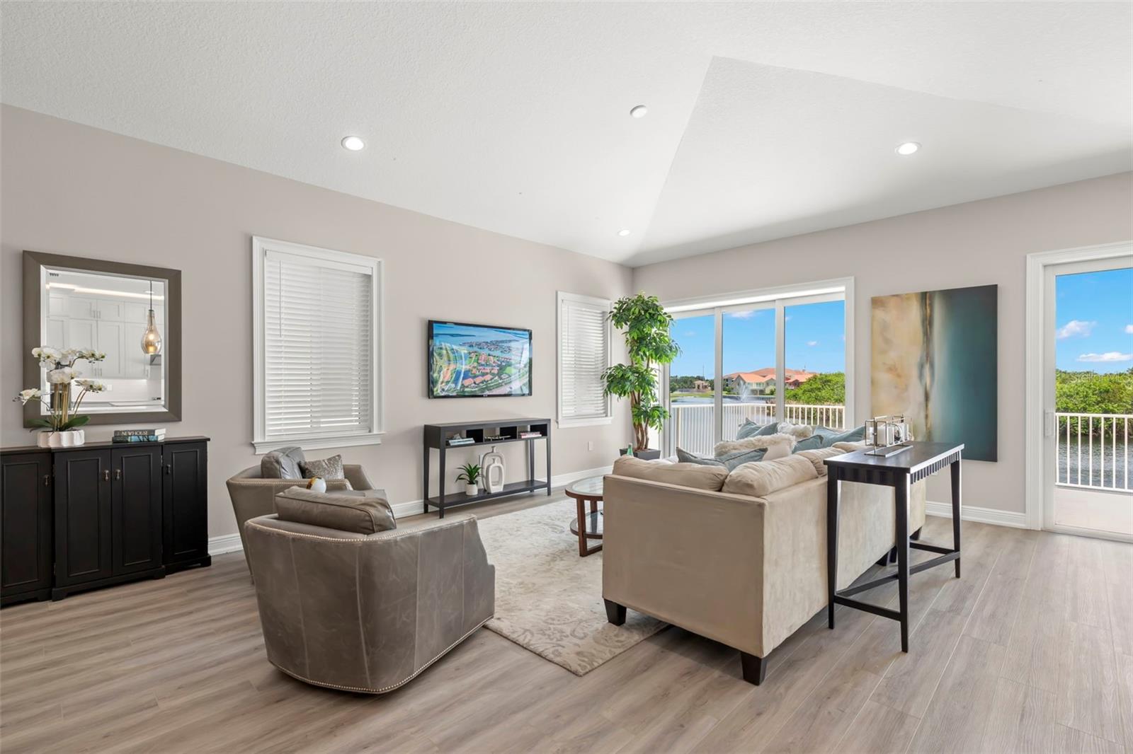 47A BAYVIEW COURT S