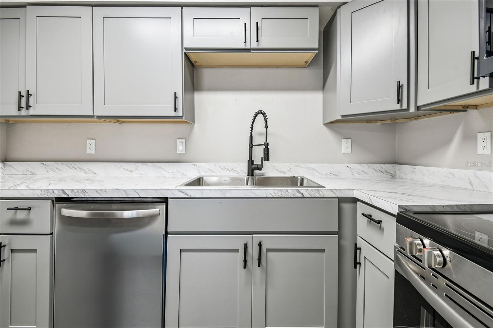 LAKE GIBSON VILLAGE - Residential