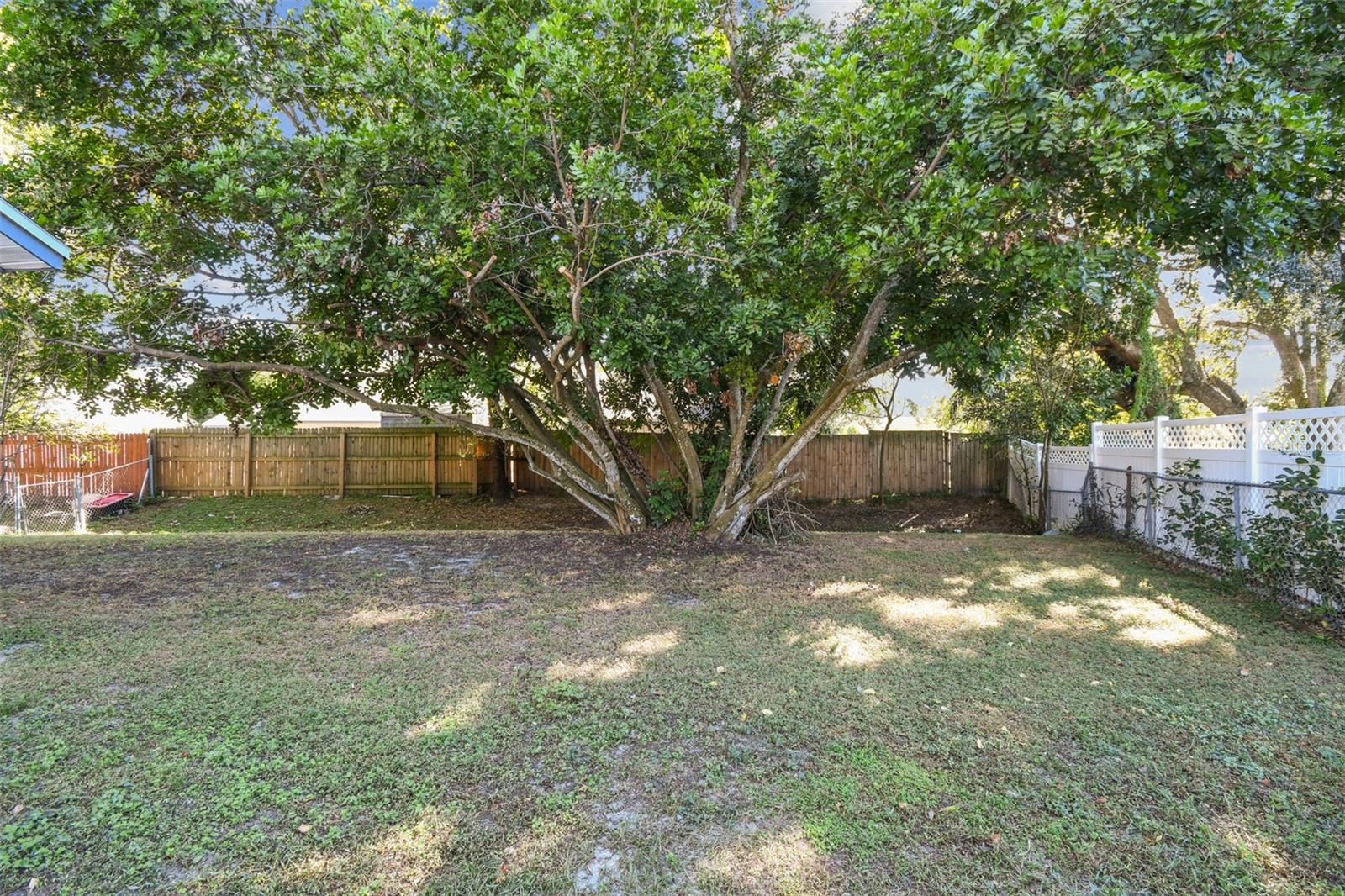 LAKE GIBSON VILLAGE - Residential